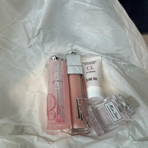 Dior Blue Cosmetic Bags - Picture 6 of 7